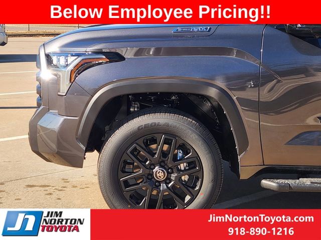 2026 Toyota Tundra Limited - Photo 6