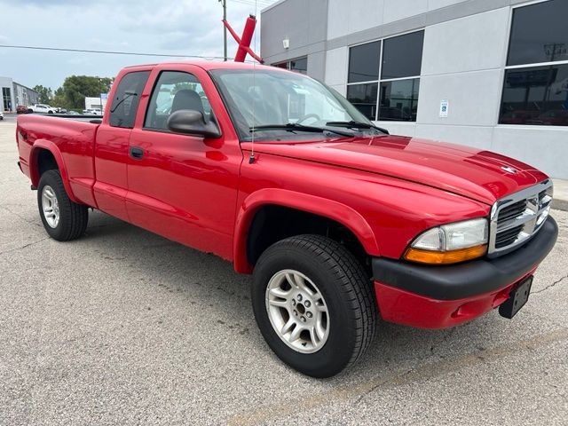 Red 2004 Dodge Dakota Pickup Truck Four-Wheel Drive 5-Speed Automatic
