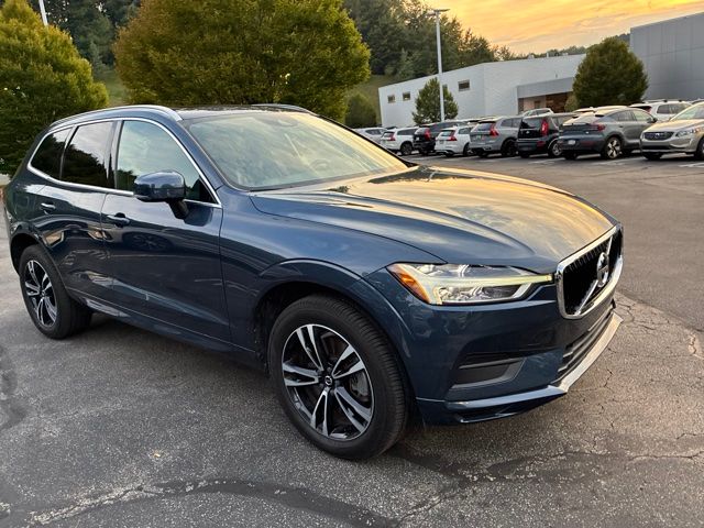 Used 2020  Volvo T6 Momentum image 7