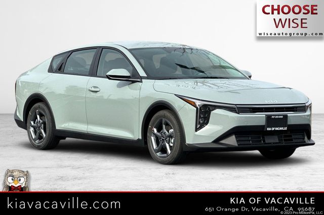 2026 Kia K4 LXS AT's photo