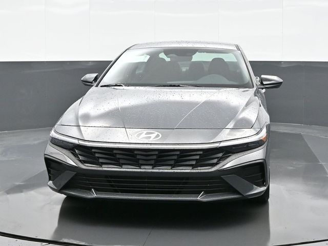 2025 Hyundai Elantra SEL 3