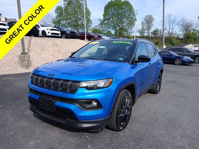 Laser Blue Pearlcoat 2022 Jeep Compass Altitude FWD SUV / Crossover Front-Wheel Drive 6-Speed Automatic