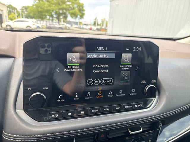 Used 2022 Gray Nissan SL image 20