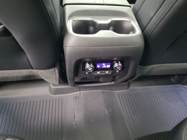 2026 – GMC – Acadia