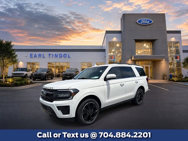 White Metallic 2022 Ford Expedition SUV / Crossover Four-Wheel Drive Automatic