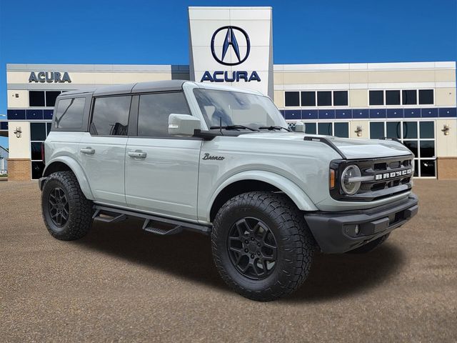 2023 Ford Bronco Outer Banks 4-Door 4WD