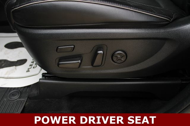 Used 2021 White Hyundai Calligraphy image 3