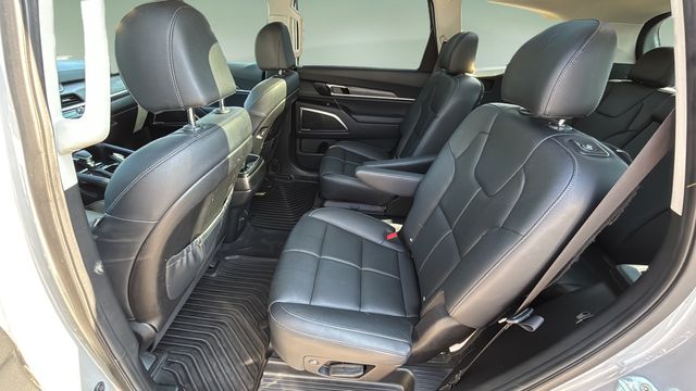 Used 2022 Gray Kia SX image 21