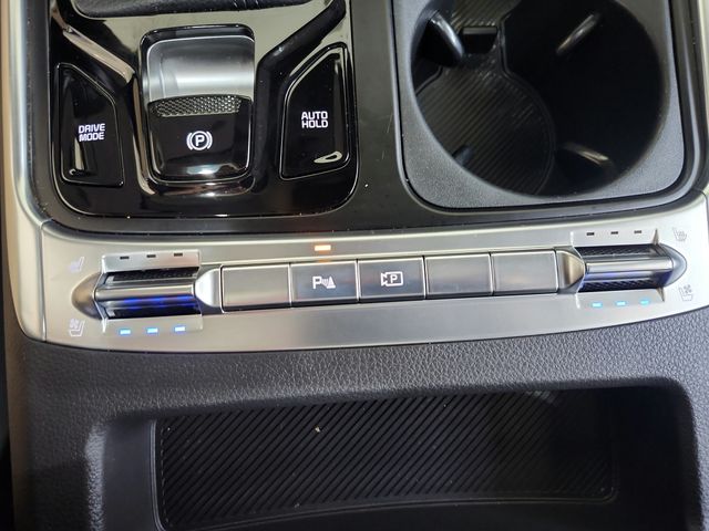 Used 2026 Kia Carnival Van