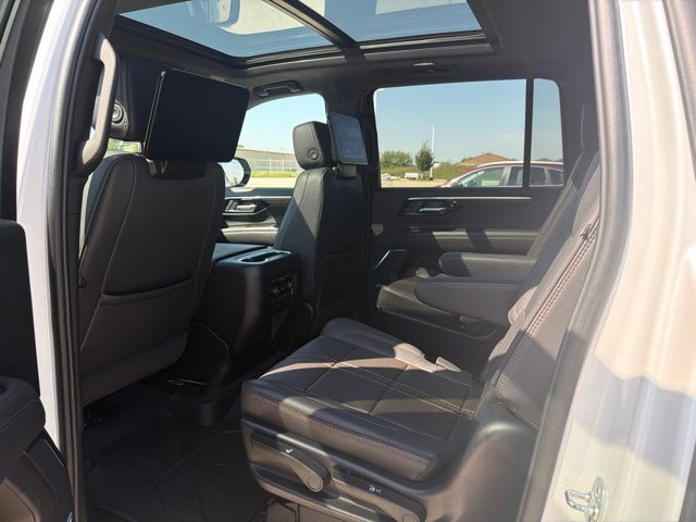 Used 2025 Chevrolet Suburban SUV