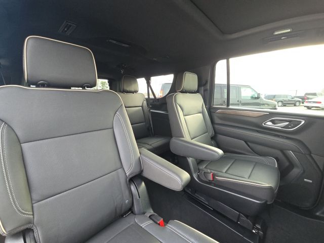 2023 Chevrolet Suburban Premier:44911A