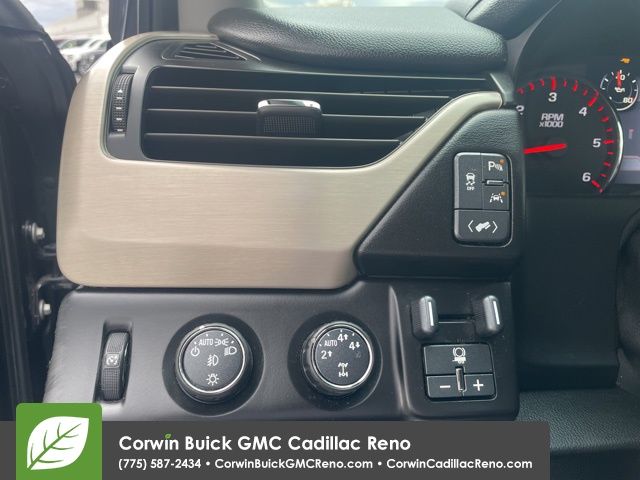 2016 GMC Yukon Denali 15