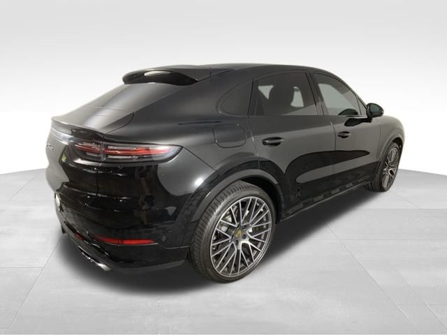 2022 Porsche Cayenne Coupe Turbo 7