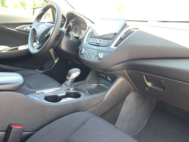 2024 Chevrolet Malibu LT:C02588