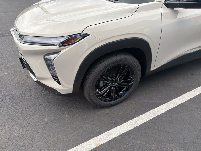 View vehicle photo 4