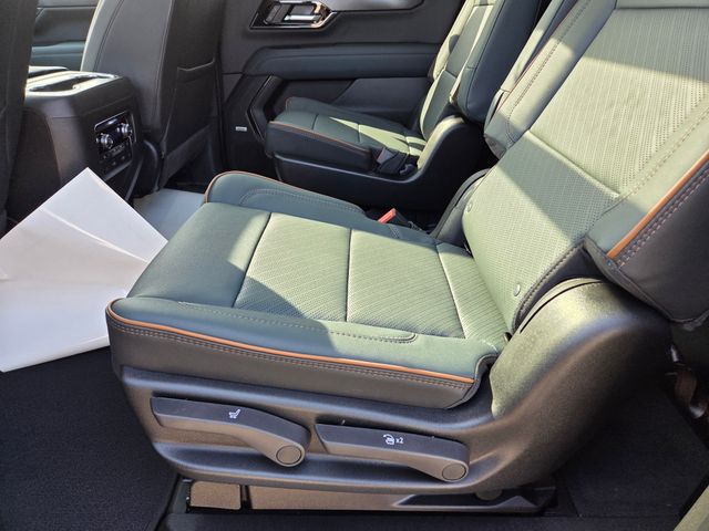 2026 GMC Yukon XL 4WD AT4