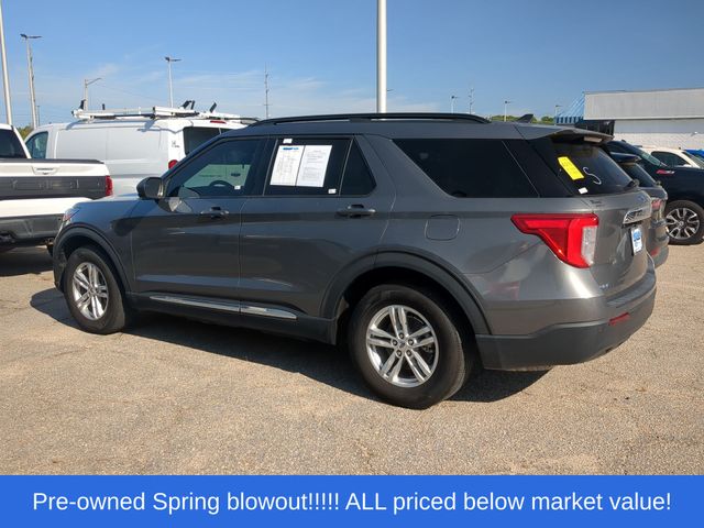 Used 2023 Gray Metallic Ford XLT image 2