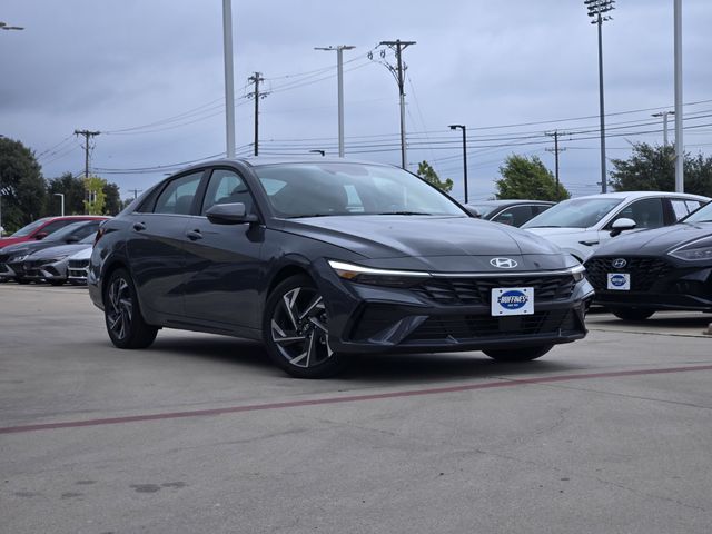 2026 Hyundai Elantra Gris (Ecotronic Gray) Sedán Tracción delantera Transmisión variable continua