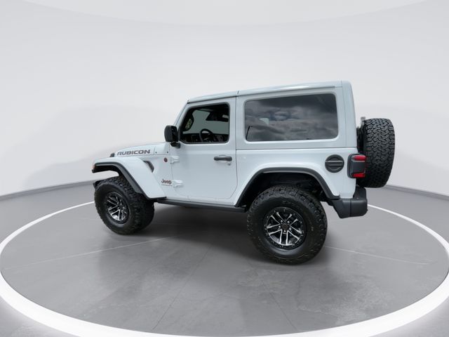 New 2025 Bright White Clear-Coat Exterior Paint Jeep Rubicon X image 6