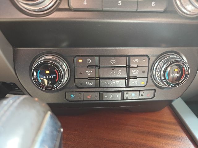 2019 White Platinum Metallic Tri-Coat Ford F-150 King Ranch 4X4 Truck