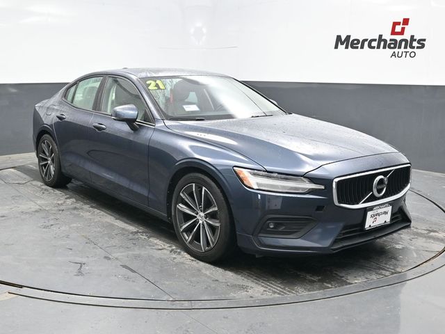  2021 Volvo S60 T6 Momentum AWD   