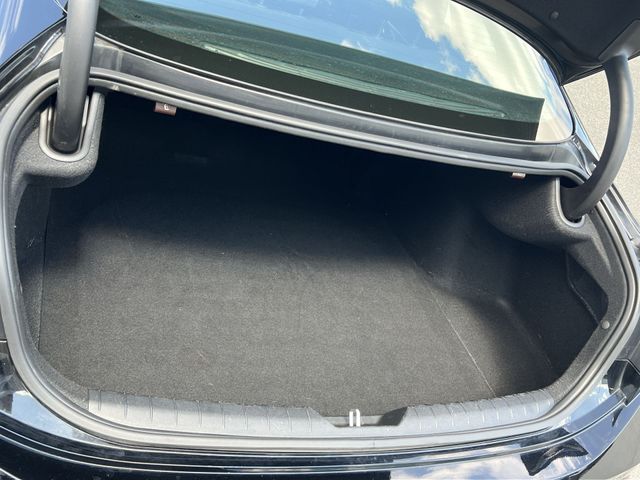 Used 2025 Black Hyundai SEL image 38