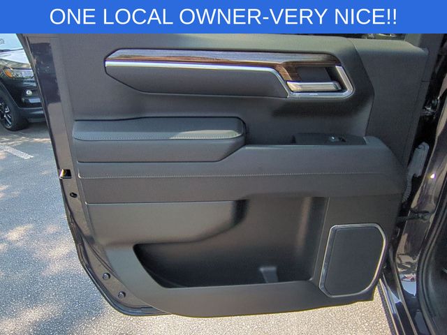 Used 2025 Silver GMC Elevation image 28