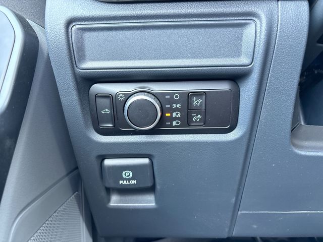 New 2026 Oxford White Ford XL image 31