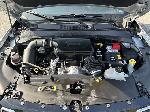 Certified Used 2024 Silver Jeep Limited image 19