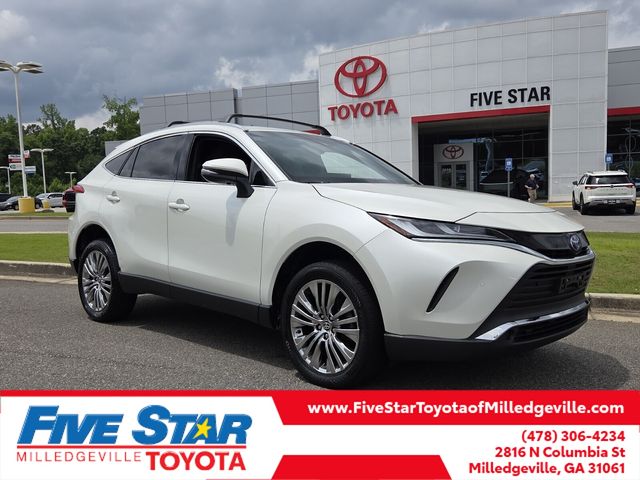 2022 Toyota Venza XLE Hybrid AWD's photo