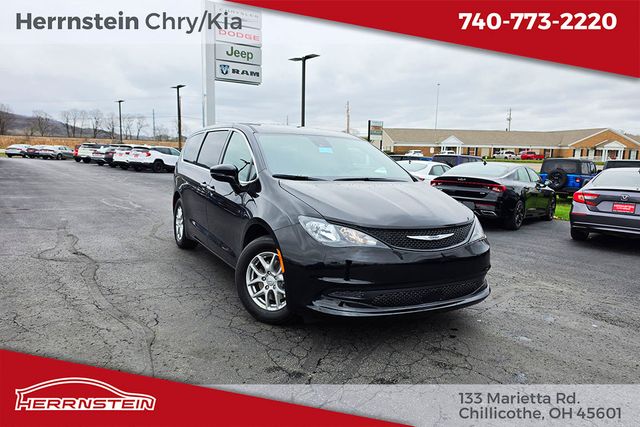 Diamond Black 2026 Chrysler Voyager Minivan Front-Wheel Drive 9-Speed Automatic