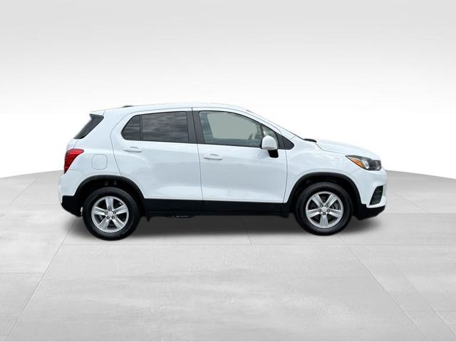 2021 Chevrolet Trax LS 23