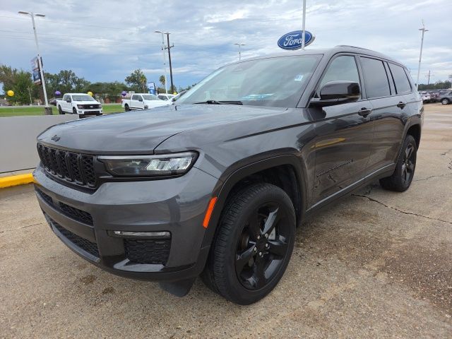Certified Used 2025 Gray Jeep Limited image 3