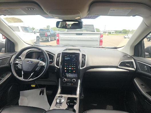 2024 Gray Metallic Ford Edge SEL AWD SUV