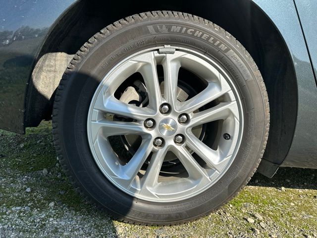 used 2018 Chevrolet Cruze car, priced at $11,475