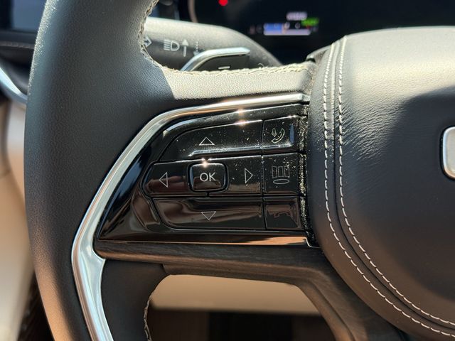 2022 Jeep Grand Cherokee Overland 4xe White at Central Houston Nissan