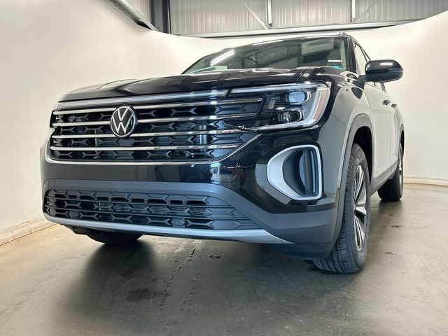 2026 Volkswagen Atlas 2.0T SE Black at South Hills CDJR