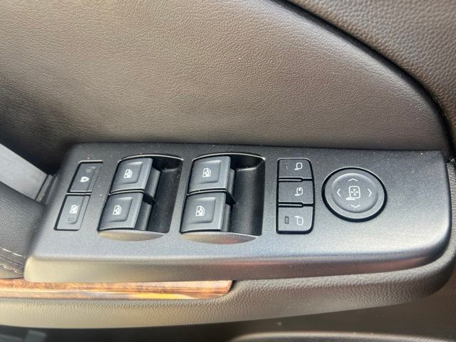 2020 Chevrolet Tahoe Premier - Pearl exterior view 16
