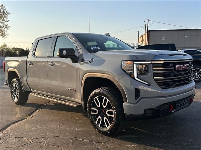 2024 GMC Sierra 1500 AT4 Crew Cab 4WD