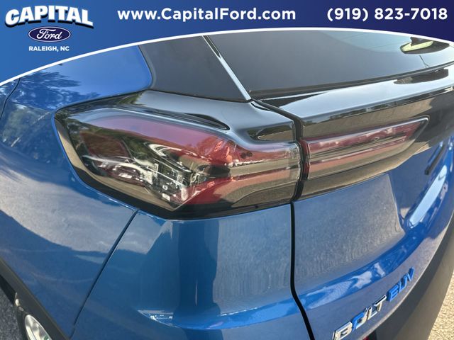 Used 2023 Blue Chevrolet LT image 15