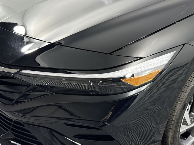 New 2025 Hyundai Elantra Hybrid For Sale in Indianapolis, IN