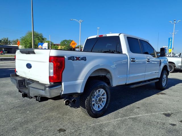 2019 Ford F-250SD XLT photo
