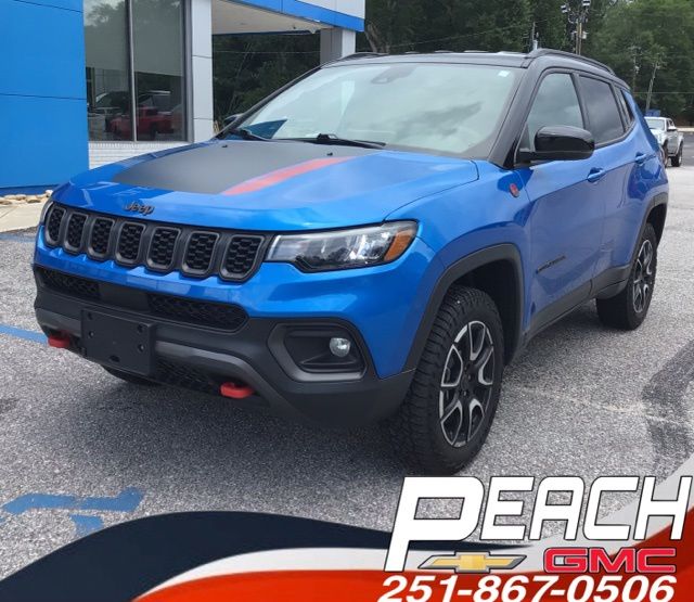 Hydro Blue Pearlcoat 2025 Jeep Compass Trailhawk 4WD SUV / Crossover Four-Wheel Drive 8-Speed Automatic
