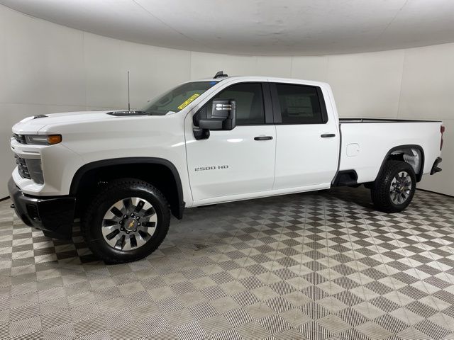 2025 Chevrolet Silverado 2500HD Custom 5