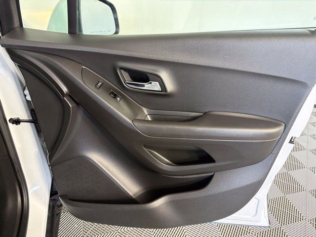 Used 2020 Chevrolet Trax SUV