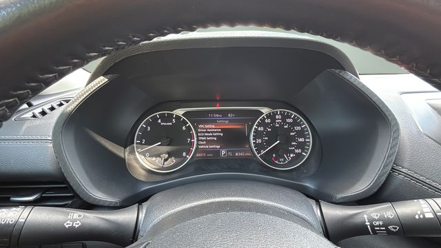 Used 2025 White Nissan SV image 15