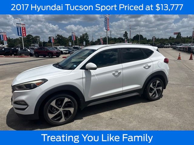 Dazzling White 2017 Hyundai Tucson SUV / Crossover Front-Wheel Drive 7-Speed Automatic