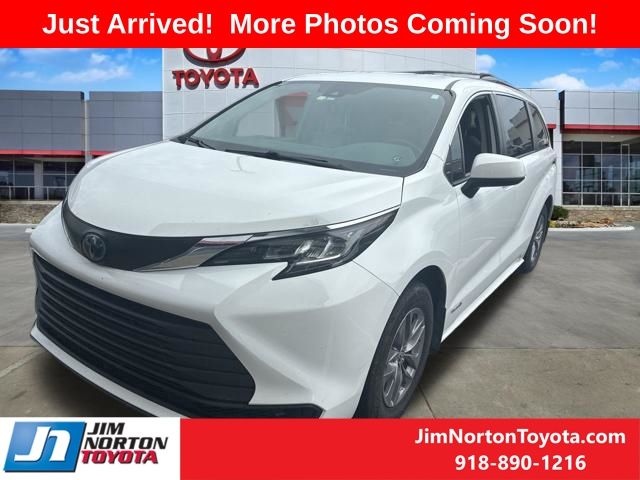 Used 2021 Toyota Sienna Van