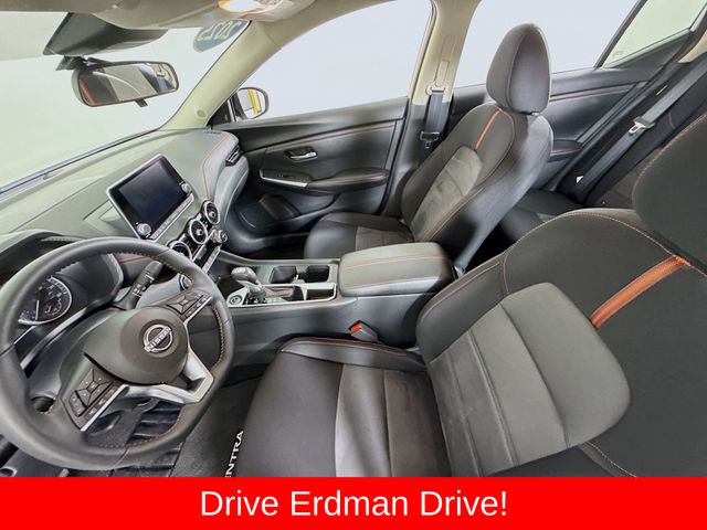 2025 Nissan Sentra SR - Photo 6