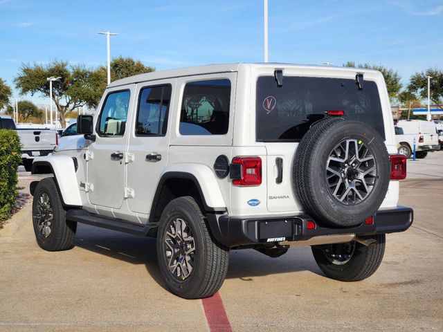 2025 Jeep Wrangler Sahara 3